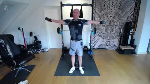 whiterabbit_86 online show from September 16, 2025, 10:38 am