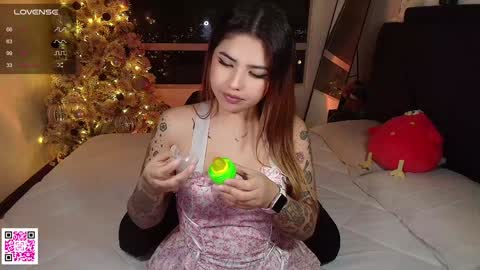 EMMA online show from January 19, 2025, 1:43 am