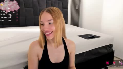 WhiteSun online show from October 27, 2025, 12:42 pm