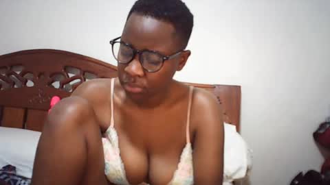 whitney_ly online show from July 28, 2026, 8:21 am
