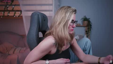 whitneypunnch online show from January 15, 2026, 2:54 pm