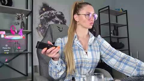 whitneypunnch online show from February 14, 2026, 11:40 am