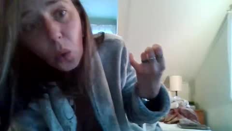 Miss Dior online show from November 6, 2025, 9:26 pm