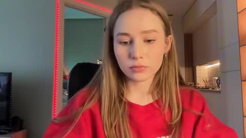 Snapshot of whoisalisa chatting on December 19, 2024, 10:02 am Alisa online show from December 19, 2024, 10:02 am