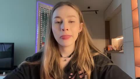 Snapshot of whoisalisa chatting on January 21, 2025, 7:04 am Alisa online show from January 21, 2025, 7:04 am