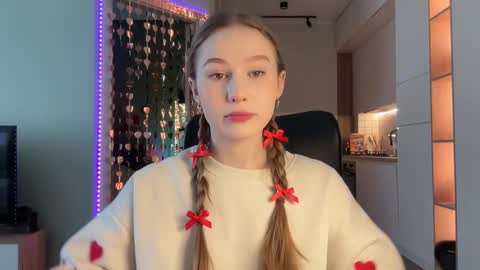 Snapshot of whoisalisa chatting on February 1, 2025, 6:32 am Alisa online show from February 1, 2025, 6:32 am