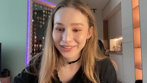 Snapshot of whoisalisa chatting on February 5, 2025, 10:08 am Alisa online show from February 5, 2025, 10:08 am