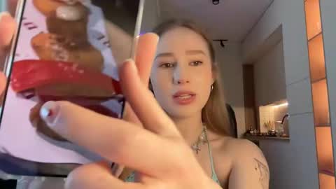 Snapshot of whoisalisa chatting on February 28, 2025, 6:43 am Alisa online show from February 28, 2025, 6:43 am