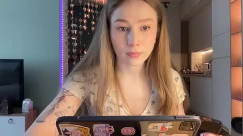Snapshot of whoisalisa chatting on March 4, 2025, 6:47 am Alisa online show from March 4, 2025, 6:47 am