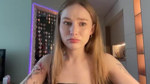 Snapshot of whoisalisa chatting on March 11, 2025, 9:56 am Alisa online show from March 11, 2025, 9:56 am