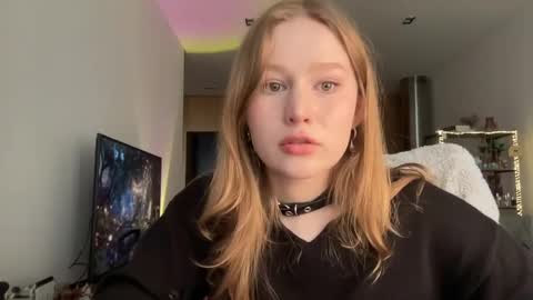 Alisa online show from April 21, 2026, 7:47 am