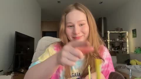 Snapshot of whoisalisa chatting on June 1, 2026, 7:54 am Alisa online show from June 1, 2026, 7:54 am