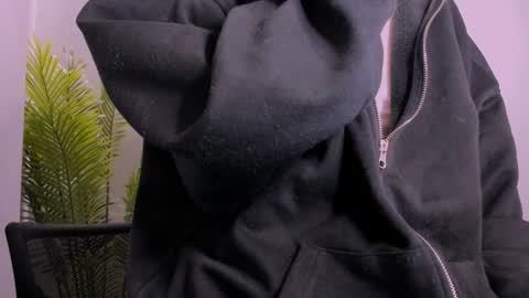 whoislulu online show from February 2, 2025, 1:23 am