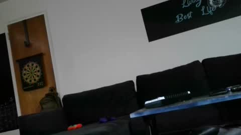 whosten0 online show from March 4, 2026, 1:55 am