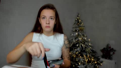 Snapshot of why_again_me chatting on December 25, 2024, 4:43 pm Veronica online show from December 25, 2024, 4:43 pm