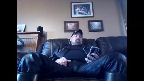 wibootdude online show from December 10, 2024, 8:05 pm