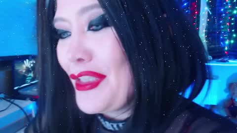 Snapshot of wickedxqueen chatting on January 12, 2025, 4:42 am Laura online show from January 12, 2025, 4:42 am