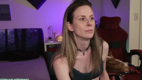 Gretchen  Jimmy online show from April 19, 2026, 2:44 am