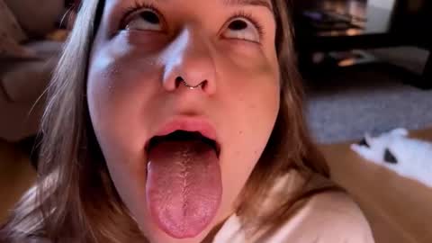 VI online show from October 18, 2025, 12:28 pm