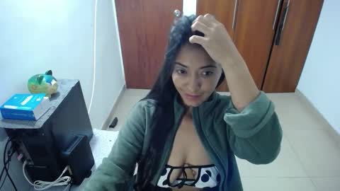 Ilauren online show from September 16, 2025, 10:05 am