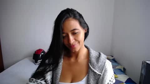 Ilauren online show from April 18, 2026, 1:59 pm