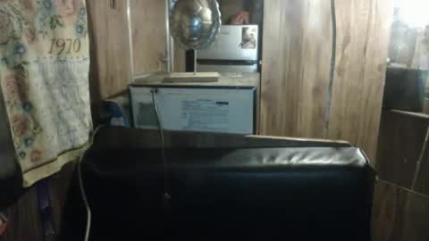Snapshot of wigper chatting on March 28, 2026, 5:29 am wigper online show from March 28, 2026, 5:29 am