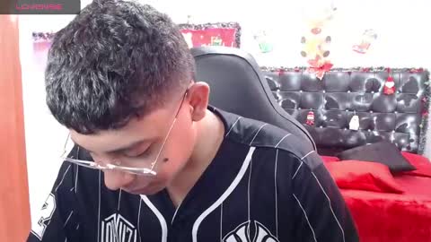 Snapshot of wiilliam_20 chatting on December 20, 2024, 6:24 pm wiilliam online show from December 20, 2024, 6:24 pm