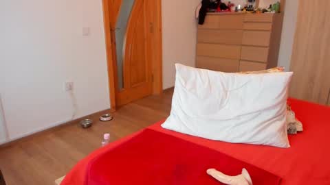 Alissa online show from February 21, 2025, 6:59 pm