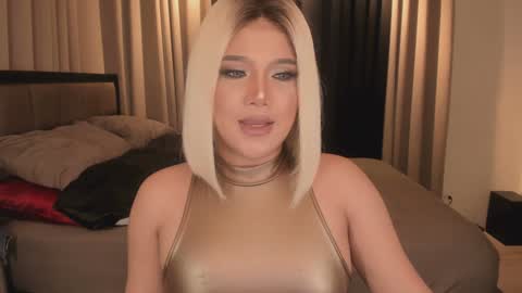 BELLA online show from December 6, 2024, 2:35 am