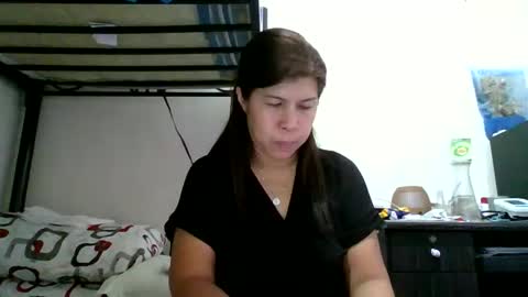 Snapshot of wildbrownchick69 chatting on October 1, 2025, 11:44 pm WildChick online show from October 1, 2025, 11:44 pm