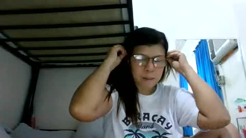 Snapshot of wildbrownchick69 chatting on July 7, 2026, 6:05 am WildChick online show from July 7, 2026, 6:05 am