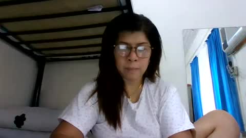 Snapshot of wildbrownchick69 chatting on August 3, 2026, 4:11 am WildChick online show from August 3, 2026, 4:11 am