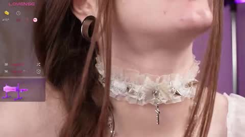 .. alice .. online show from November 29, 2025, 12:30 pm