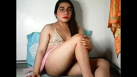 Sweet online show from February 26, 2025, 1:41 pm