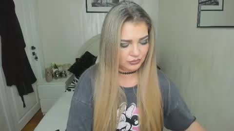 Snapshot of wildkatrina_ chatting on June 14, 2026, 7:10 am Miss Deea online show from June 14, 2026, 7:10 am