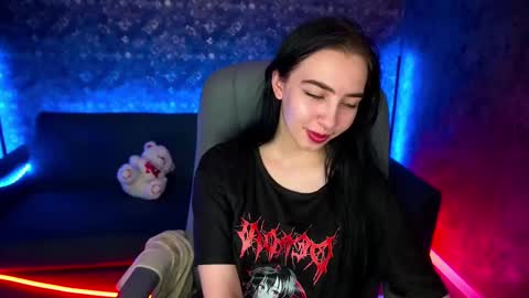 Alena online show from March 1, 2025, 5:27 pm