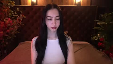 Alena online show from April 12, 2026, 5:34 am