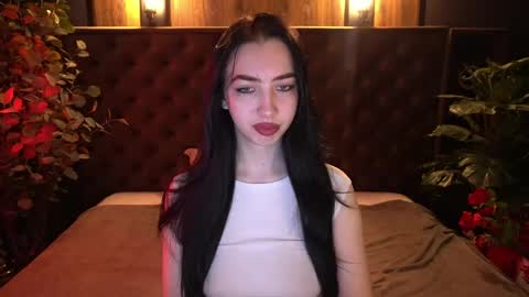 Alena online show from April 19, 2026, 5:40 am