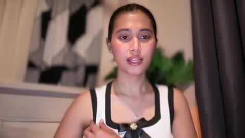 CHRISTINE online show from February 17, 2026, 12:45 pm