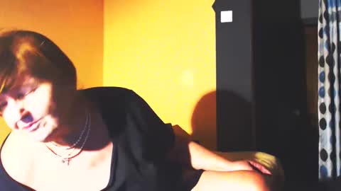 WildRedCat online show from February 9, 2025, 11:15 pm