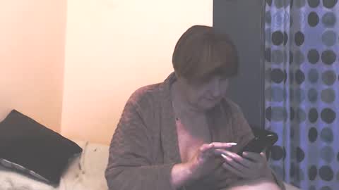 WildRedCat online show from November 21, 2025, 10:36 am