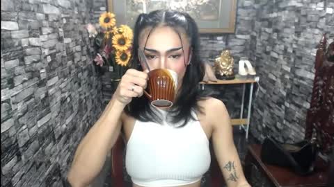 Snapshot of wildroxie chatting on July 19, 2026, 10:46 pm ROXIE online show from July 19, 2026, 10:46 pm