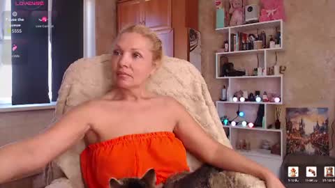 Rosa online show from July 18, 2026, 3:33 am