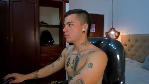 wild online show from September 29, 2025, 3:55 am