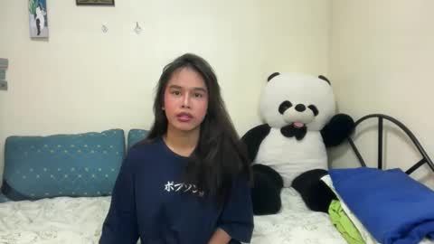 Rhean online show from November 17, 2025, 1:39 pm