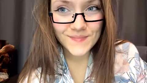 Snapshot of willetteplato chatting on February 11, 2026, 5:18 pm Adele online show from February 11, 2026, 5:18 pm