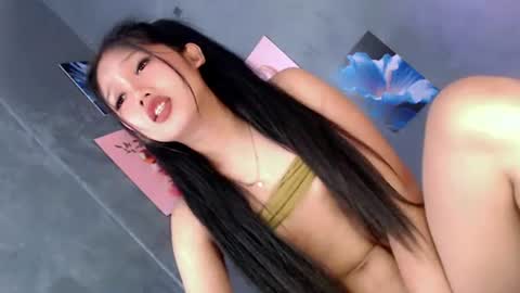 Snapshot of willing_and_wet chatting on July 17, 2026, 9:08 pm LE XI online show from July 17, 2026, 9:08 pm