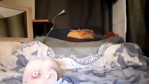 willinganalslut13 online show from November 12, 2025, 10:30 pm