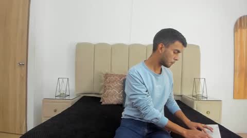 WillSainz online show from December 19, 2025, 12:12 pm