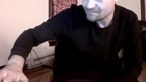 willydogg83 online show from October 26, 2025, 11:42 pm